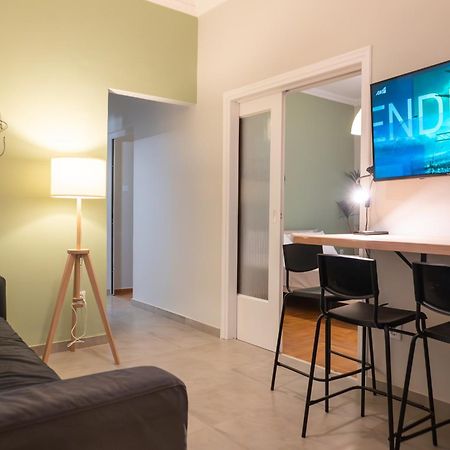 50 Steps Metro Kato Patisia Renovated Athens Apt ภายนอก รูปภาพ