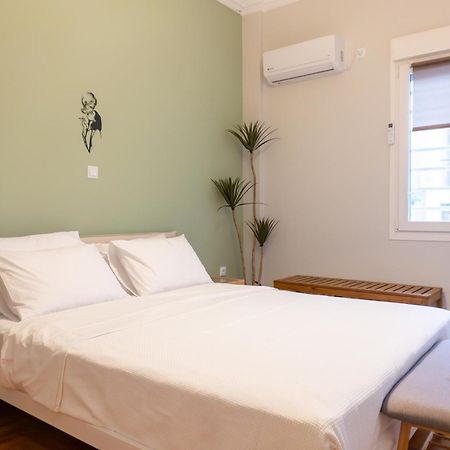 50 Steps Metro Kato Patisia Renovated Athens Apt ภายนอก รูปภาพ