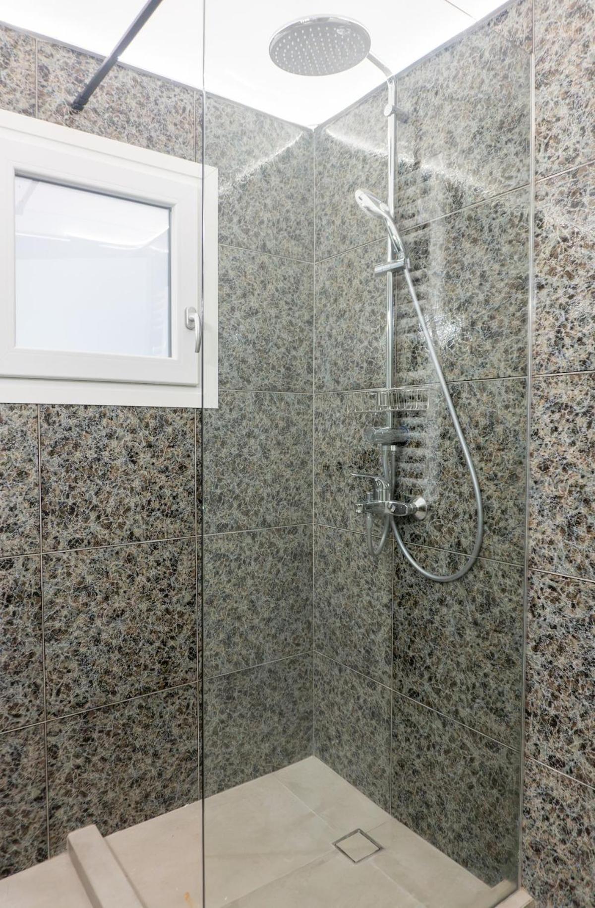 50 Steps Metro Kato Patisia Renovated Athens Apt ภายนอก รูปภาพ