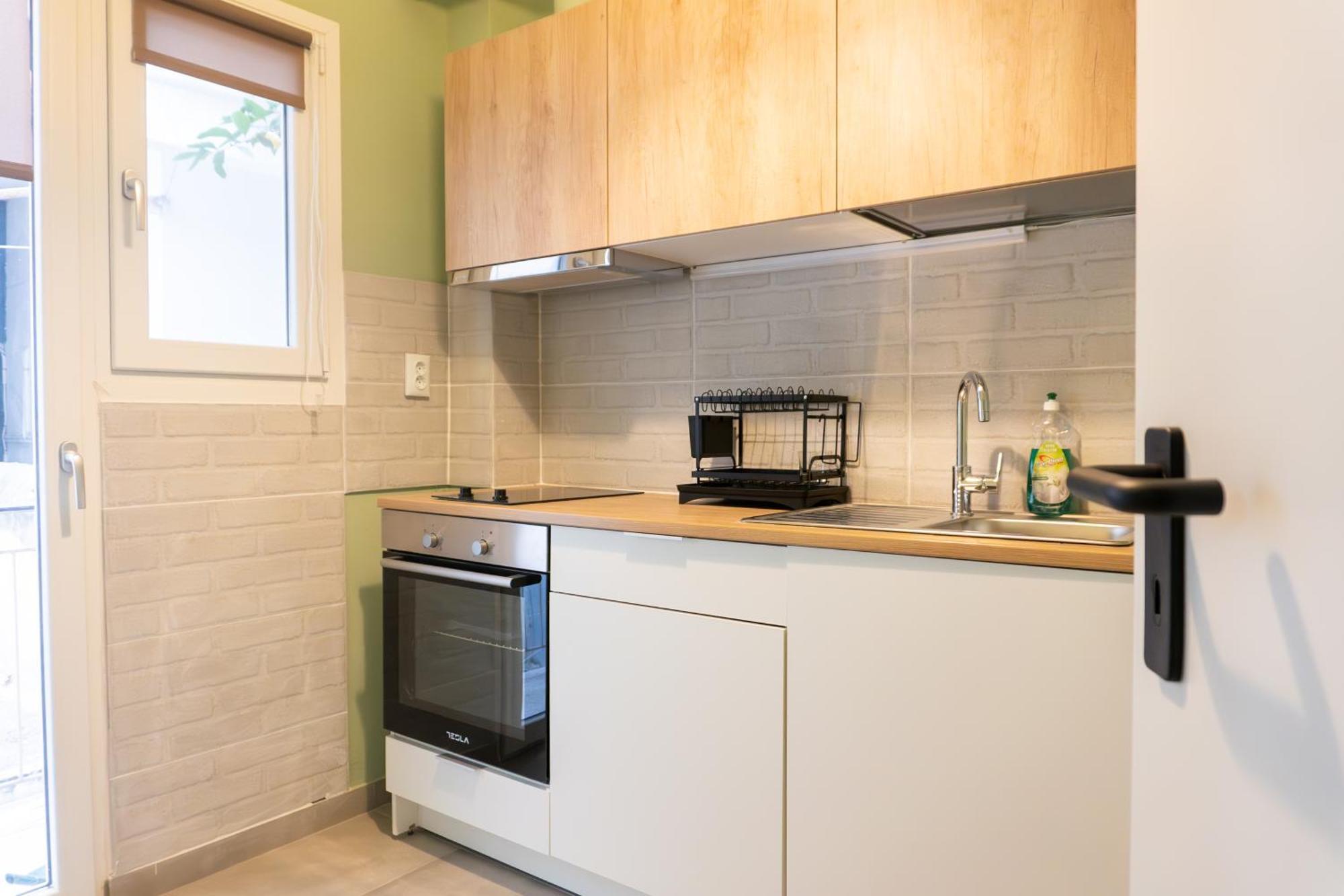 50 Steps Metro Kato Patisia Renovated Athens Apt ภายนอก รูปภาพ